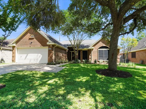 2711 Peach Hollow Circle