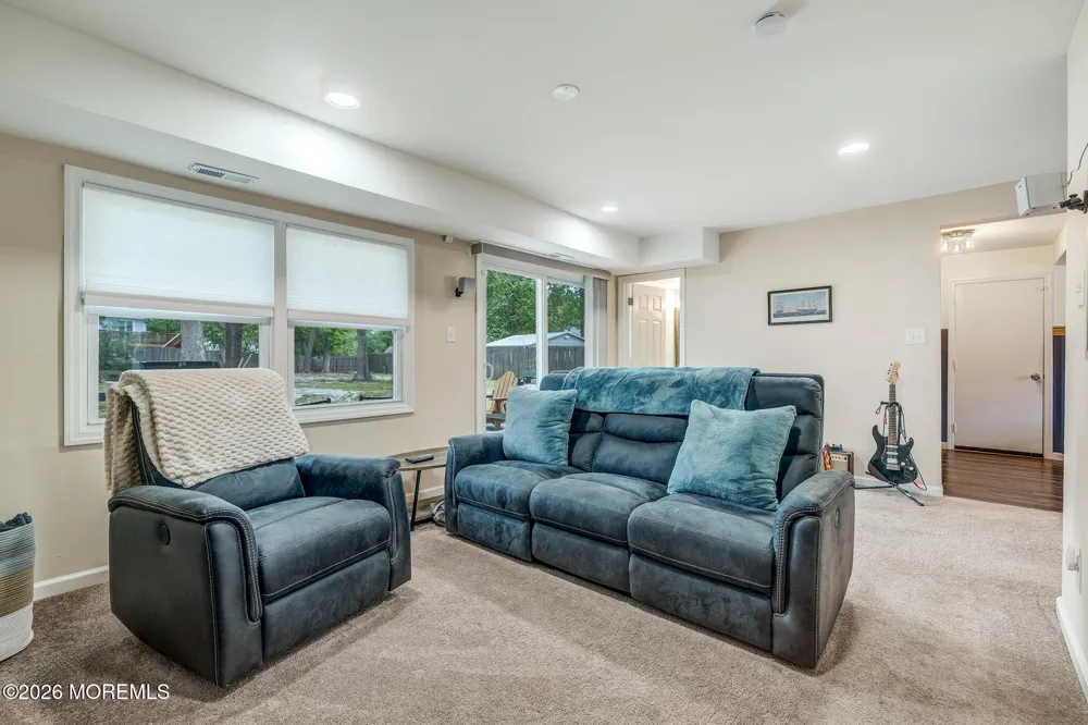 43 Tiller Drive Barnegat, NJ 08005
