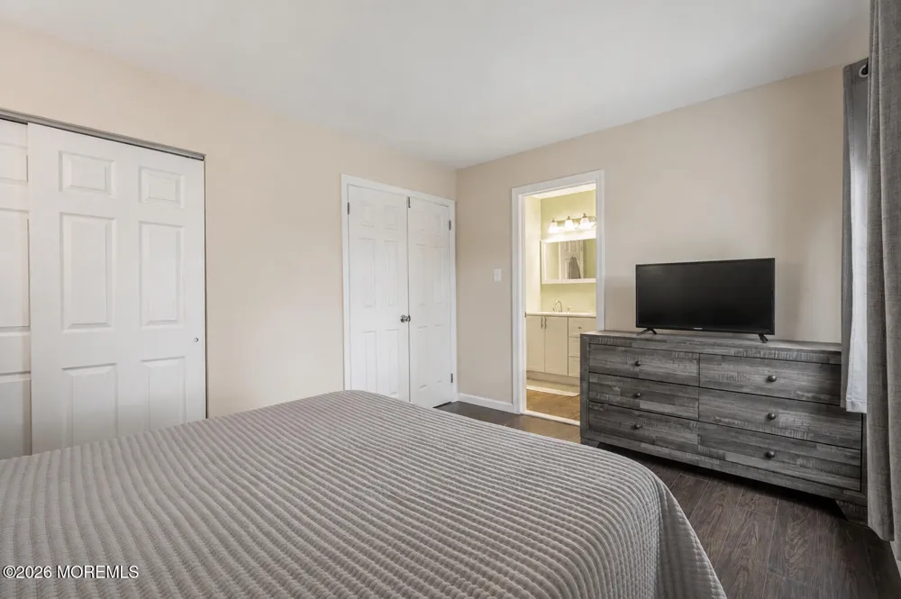 43 Tiller Drive Barnegat, NJ 08005