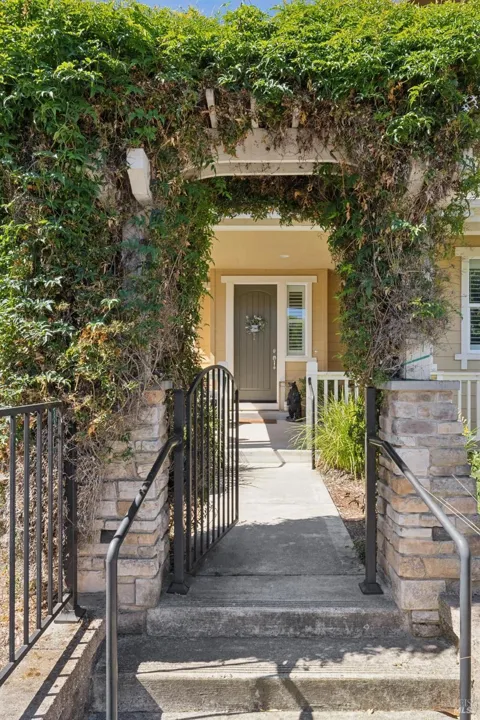 1627 Hill Road