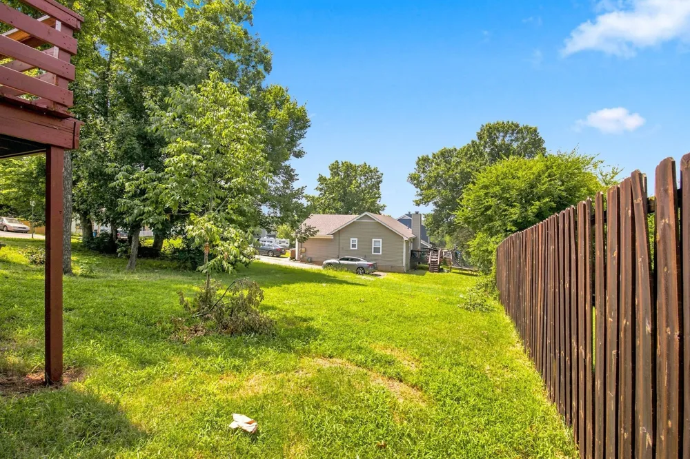3245 Luann Dr Antioch, TN 37013