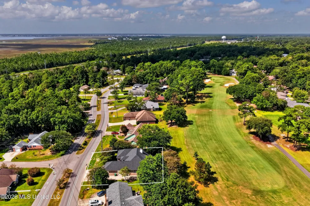 56135 E Diamondhead Drive Diamondhead, MS 39525