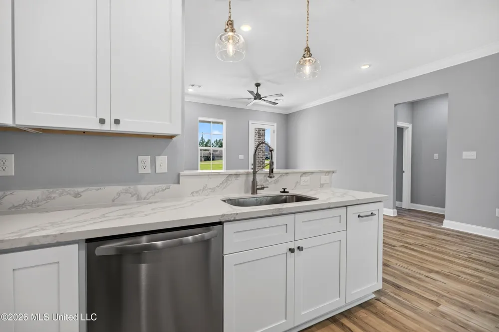 19671 Wallace Way Saucier, MS 39574