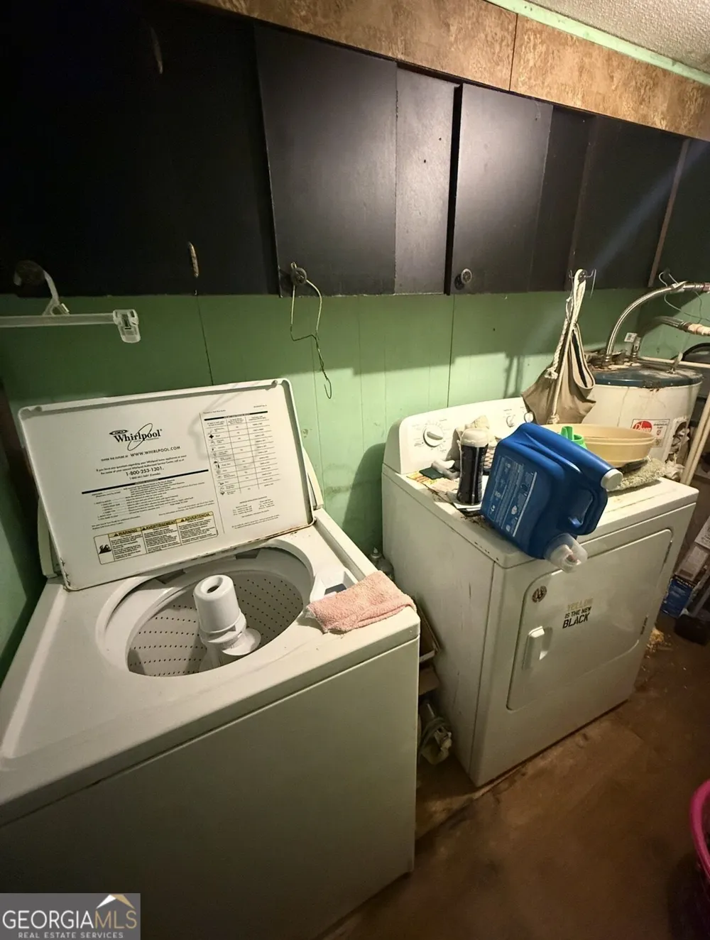 233 207 Baughs Cross RD West Point, GA 31833