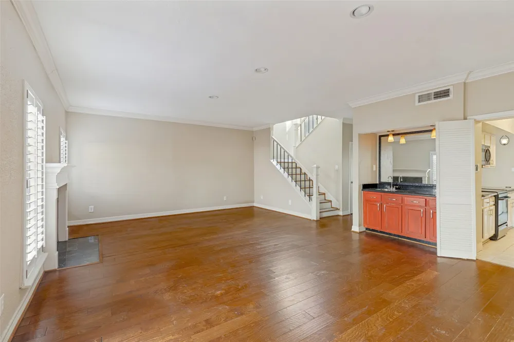 9400 Doliver Drive #59 Houston, TX 77063