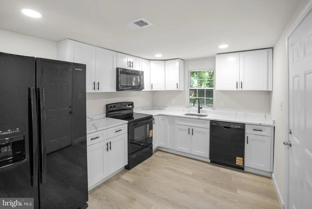 317 S WEST STREET Petersburg, VA 23803