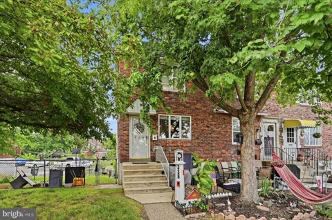 338 S STRATFORD ROAD