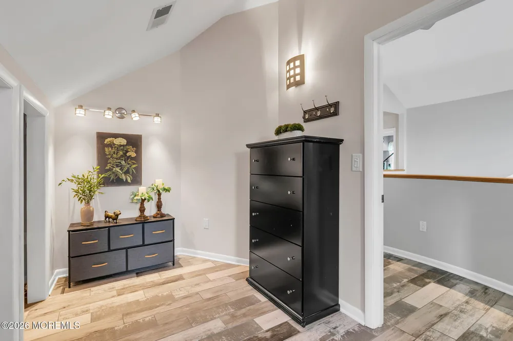 82 Highland Avenue Leonardo, NJ 07737