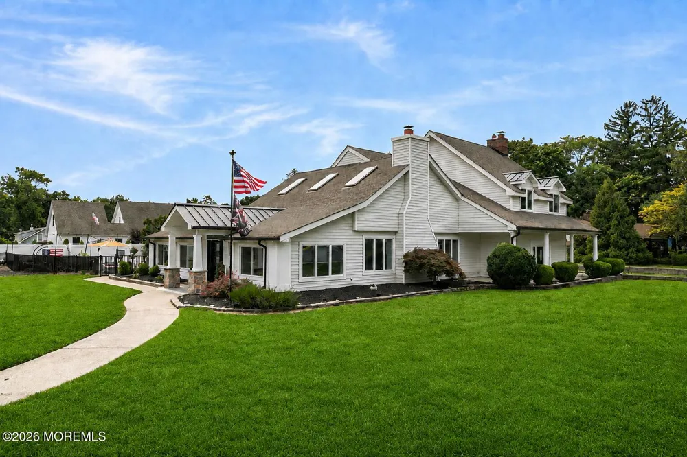 82 Highland Avenue Leonardo, NJ 07737