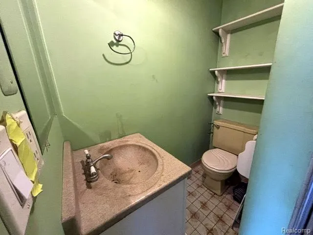 6080 Cedar Lake Road Putnam Township, MI 48169