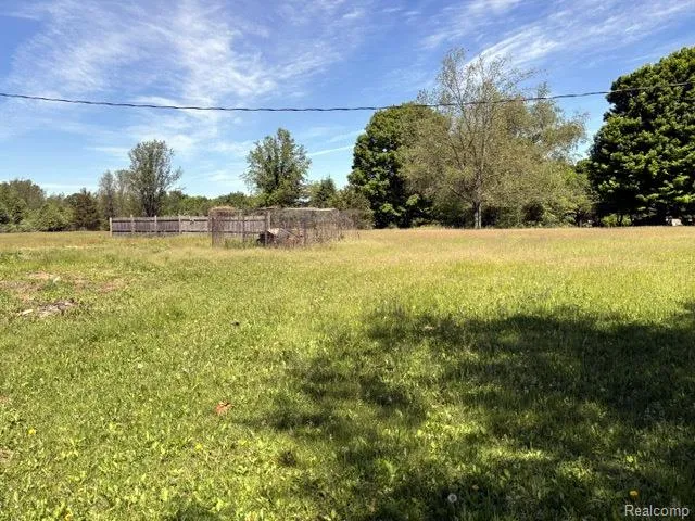 6080 Cedar Lake Road Putnam Township, MI 48169