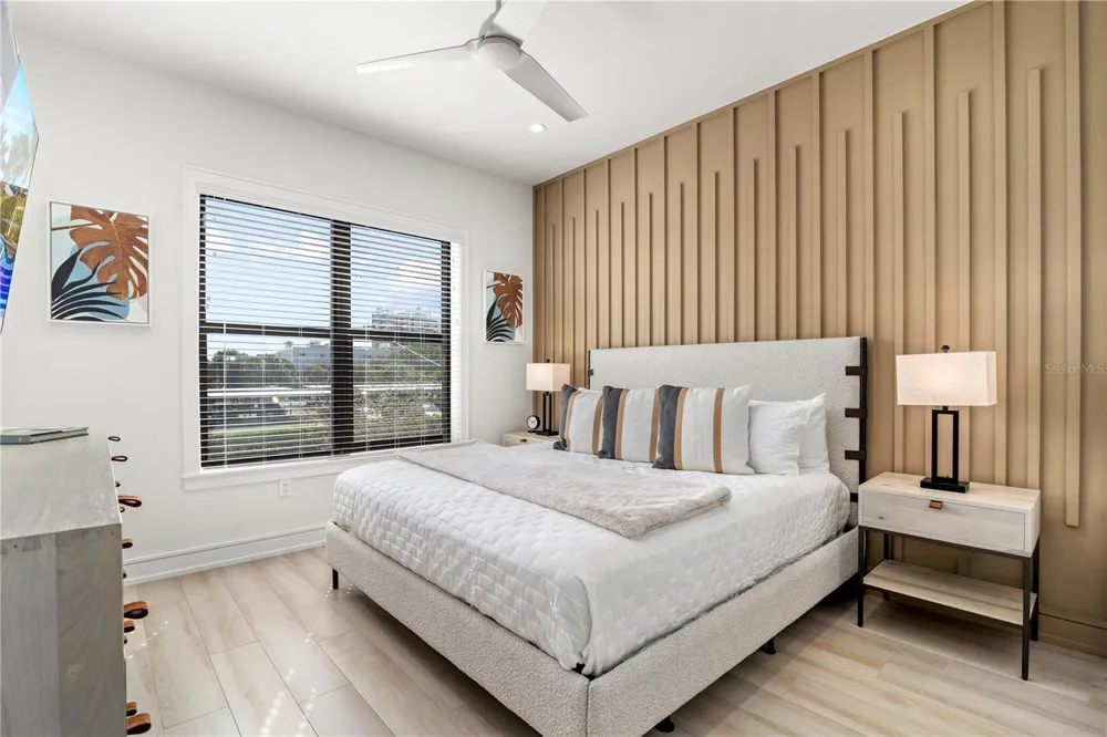 171 MCKINLEY DRIVE Sarasota, FL 34236