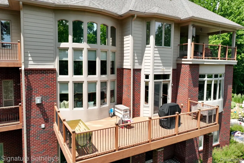 5001 FOREST VALLEY Independence Charter Township, MI 48348
