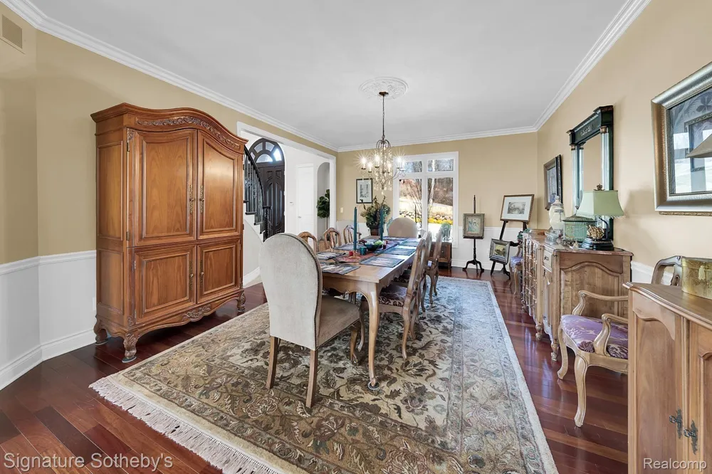 5001 FOREST VALLEY Independence Charter Township, MI 48348