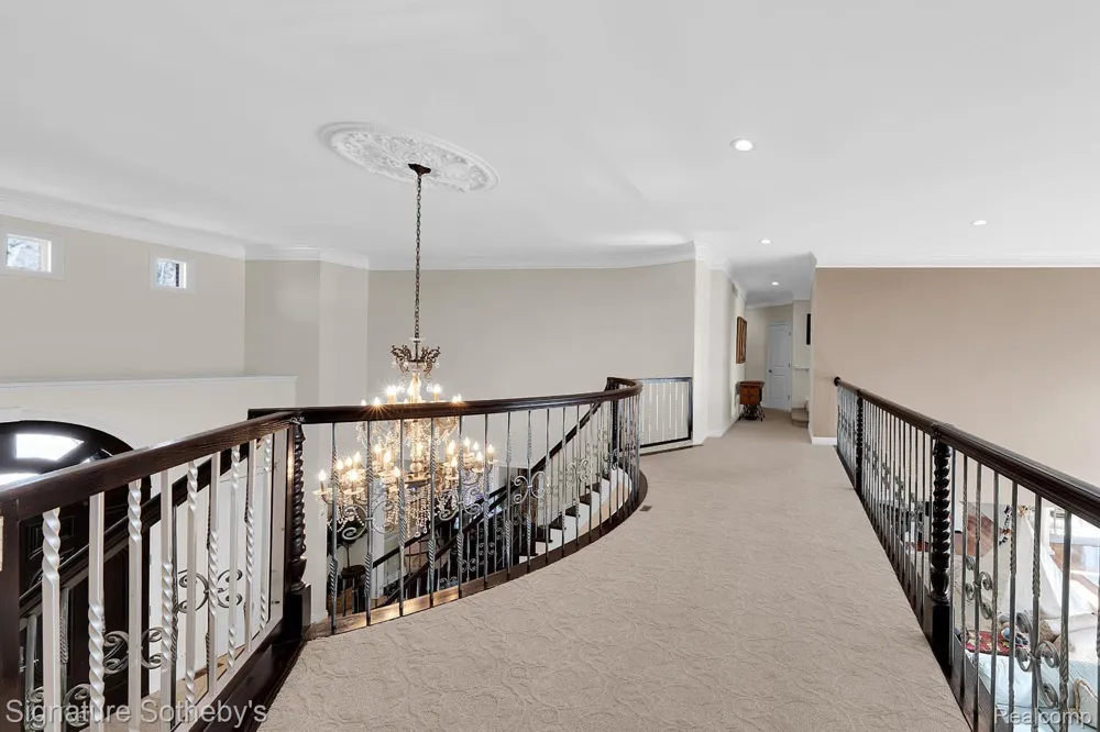 5001 FOREST VALLEY Independence Charter Township, MI 48348