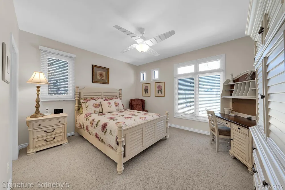 5001 FOREST VALLEY Independence Charter Township, MI 48348