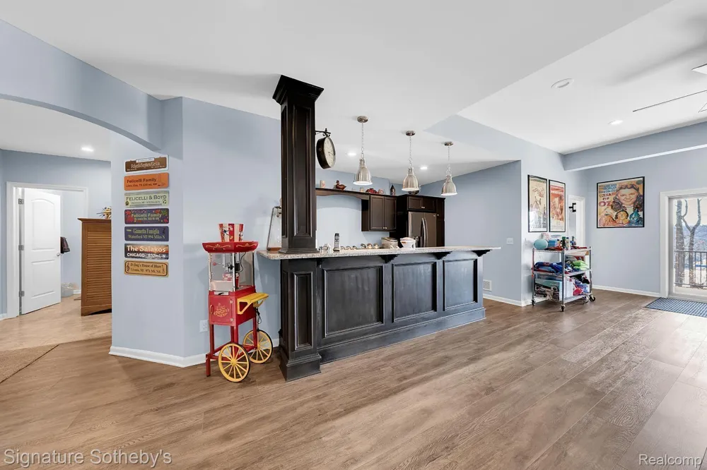 5001 FOREST VALLEY Independence Charter Township, MI 48348