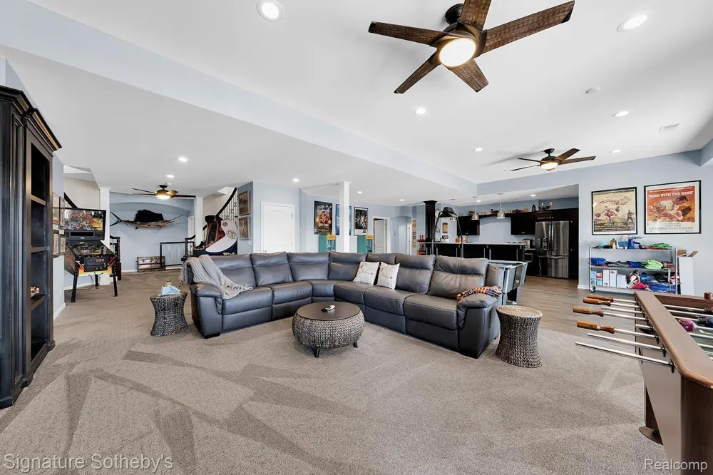 5001 FOREST VALLEY Independence Charter Township, MI 48348