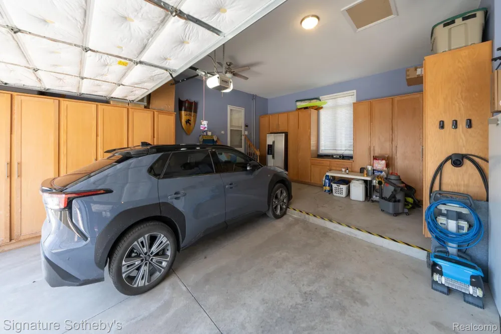 5001 FOREST VALLEY Independence Charter Township, MI 48348