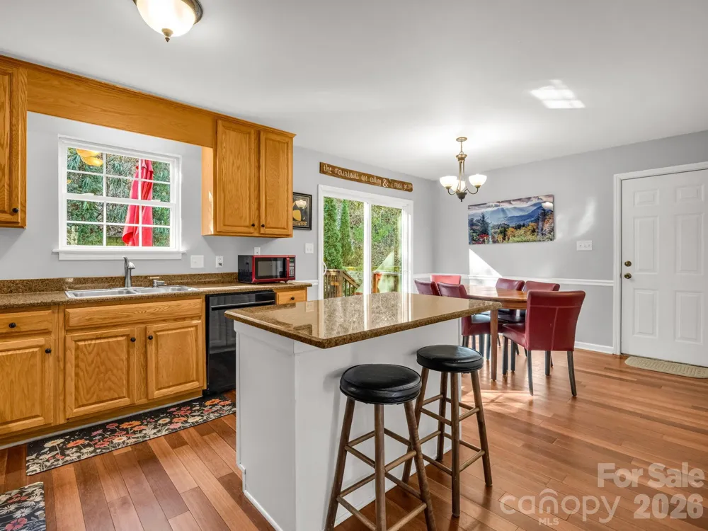 108 Nuthatch Trace Brevard, NC 28712