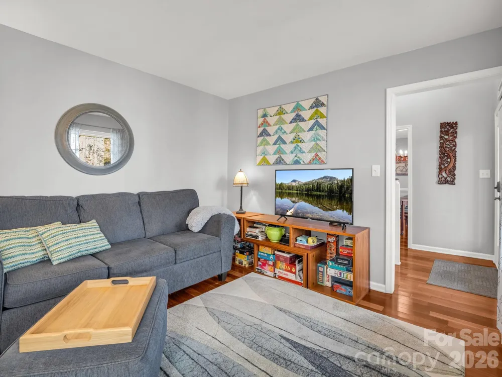 108 Nuthatch Trace Brevard, NC 28712