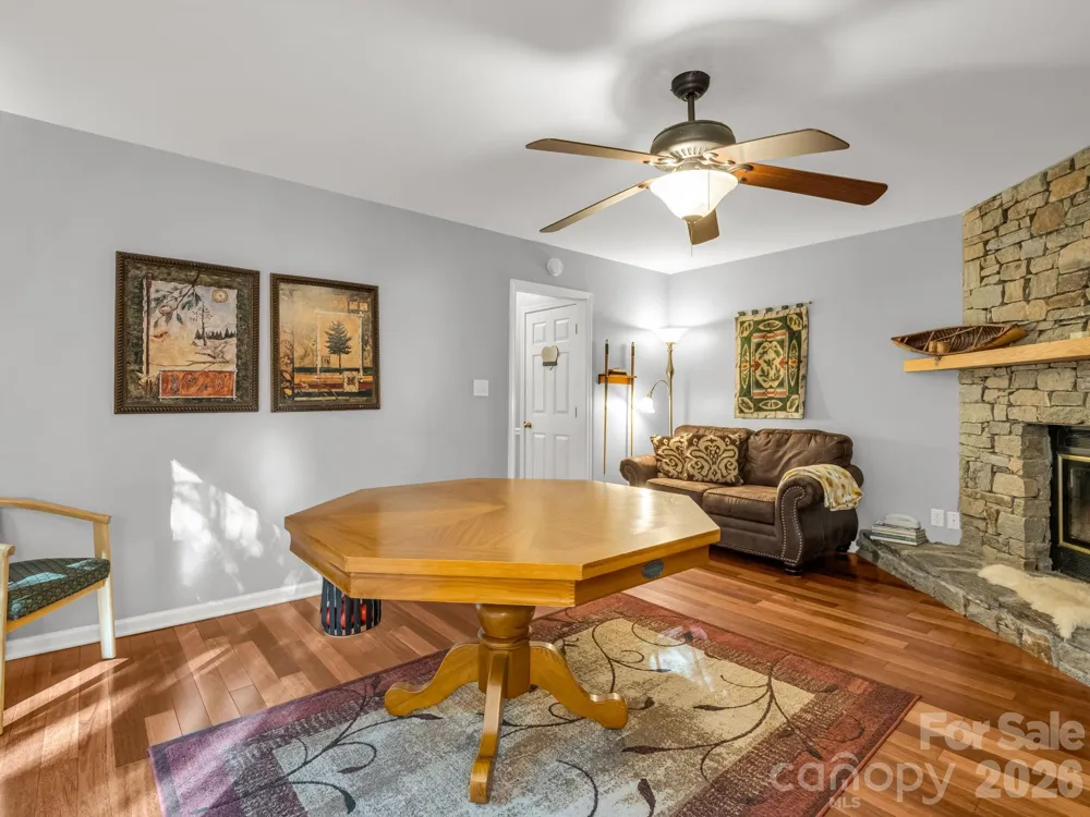 108 Nuthatch Trace Brevard, NC 28712
