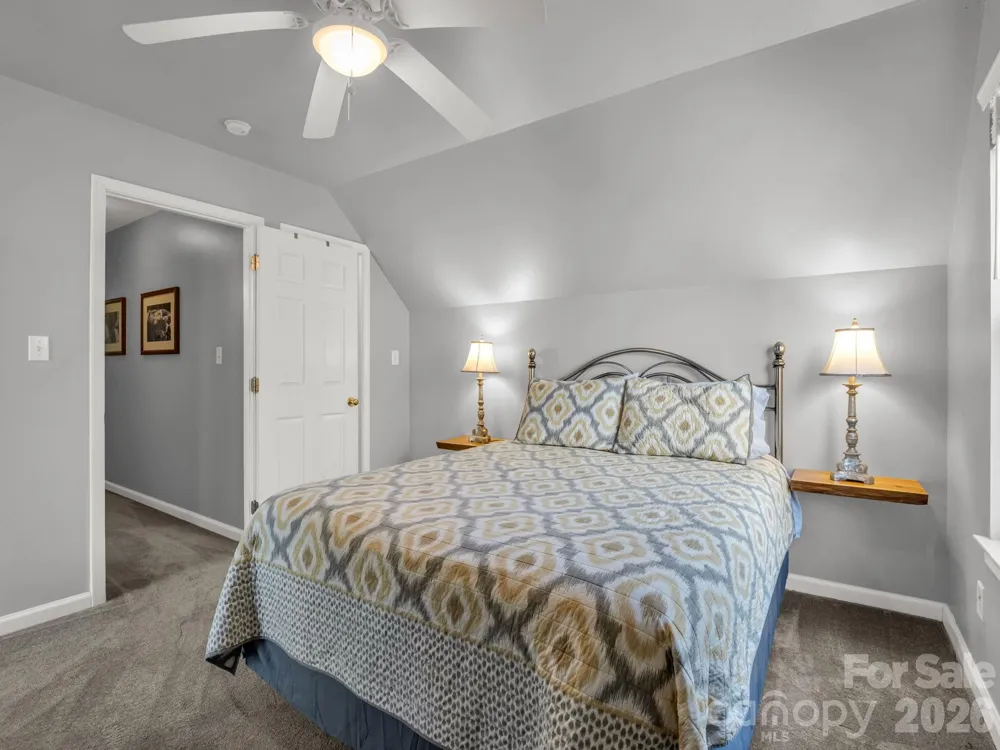 108 Nuthatch Trace Brevard, NC 28712