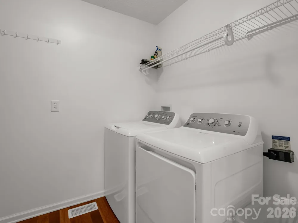 108 Nuthatch Trace Brevard, NC 28712