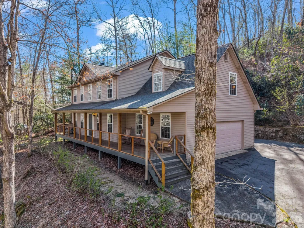 108 Nuthatch Trace Brevard, NC 28712