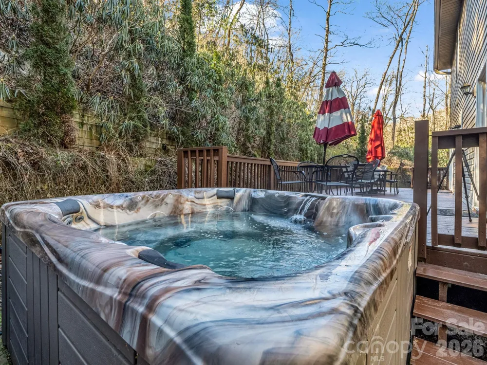 108 Nuthatch Trace Brevard, NC 28712