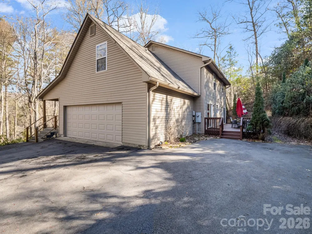 108 Nuthatch Trace Brevard, NC 28712