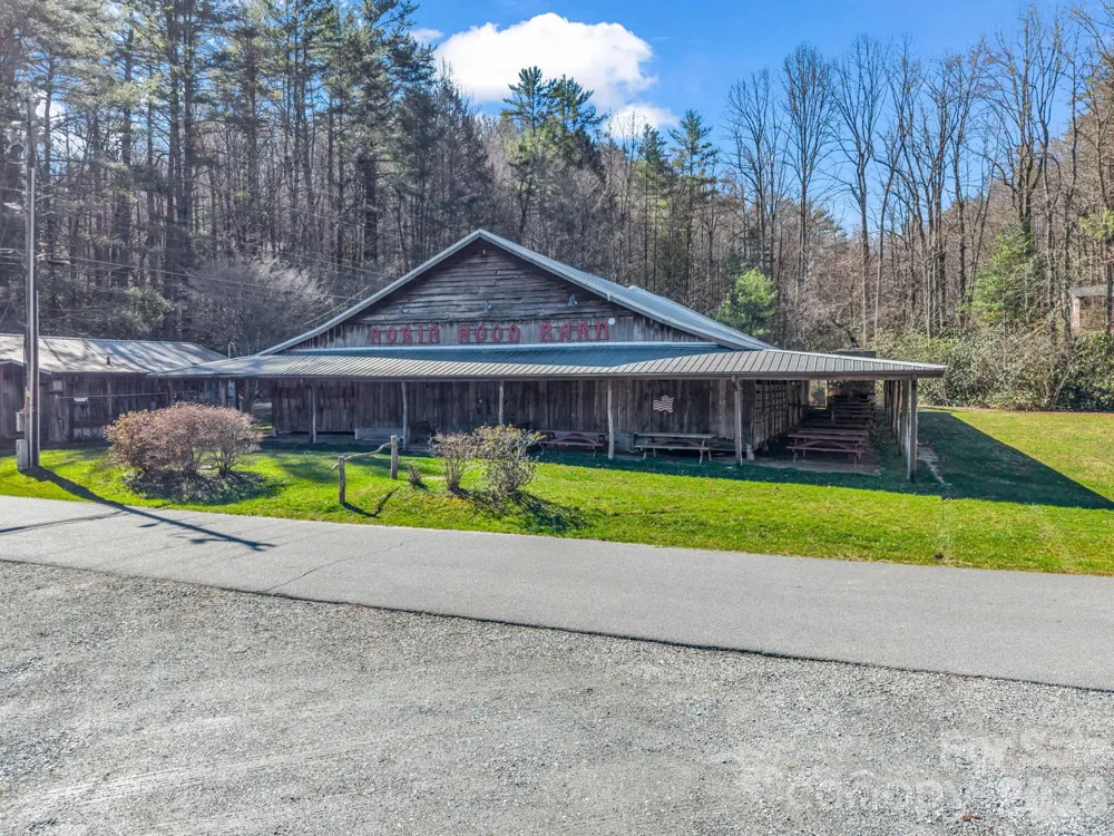 108 Nuthatch Trace Brevard, NC 28712