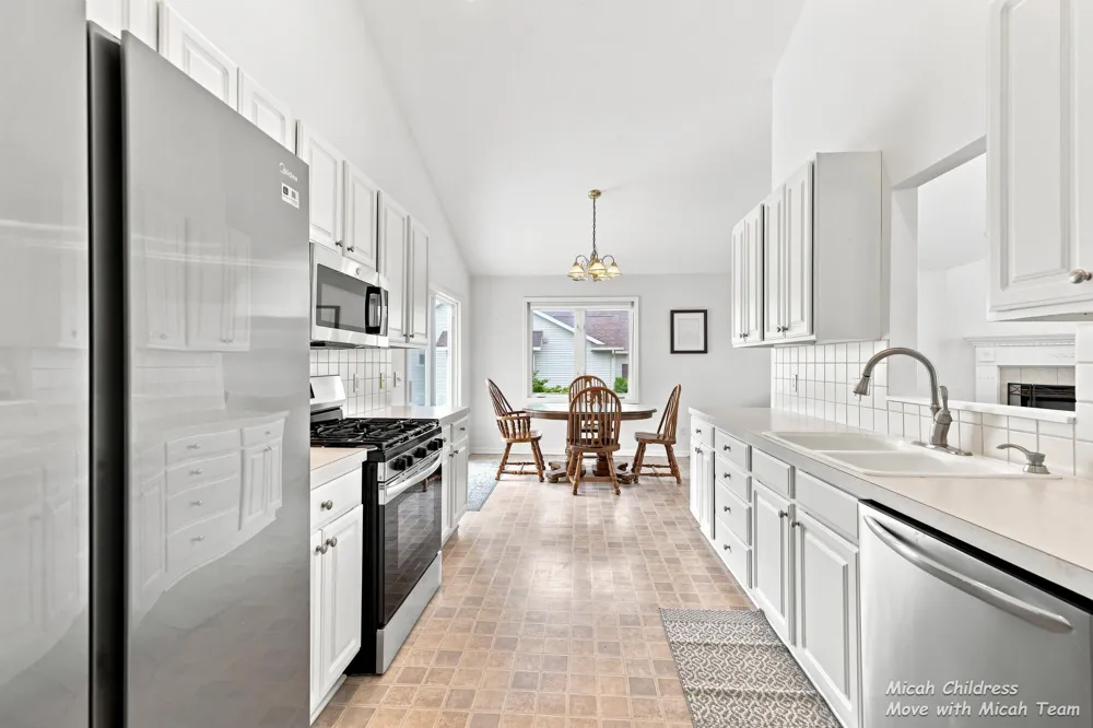 2700 Cape Coral Drive SW Wyoming, MI 49418