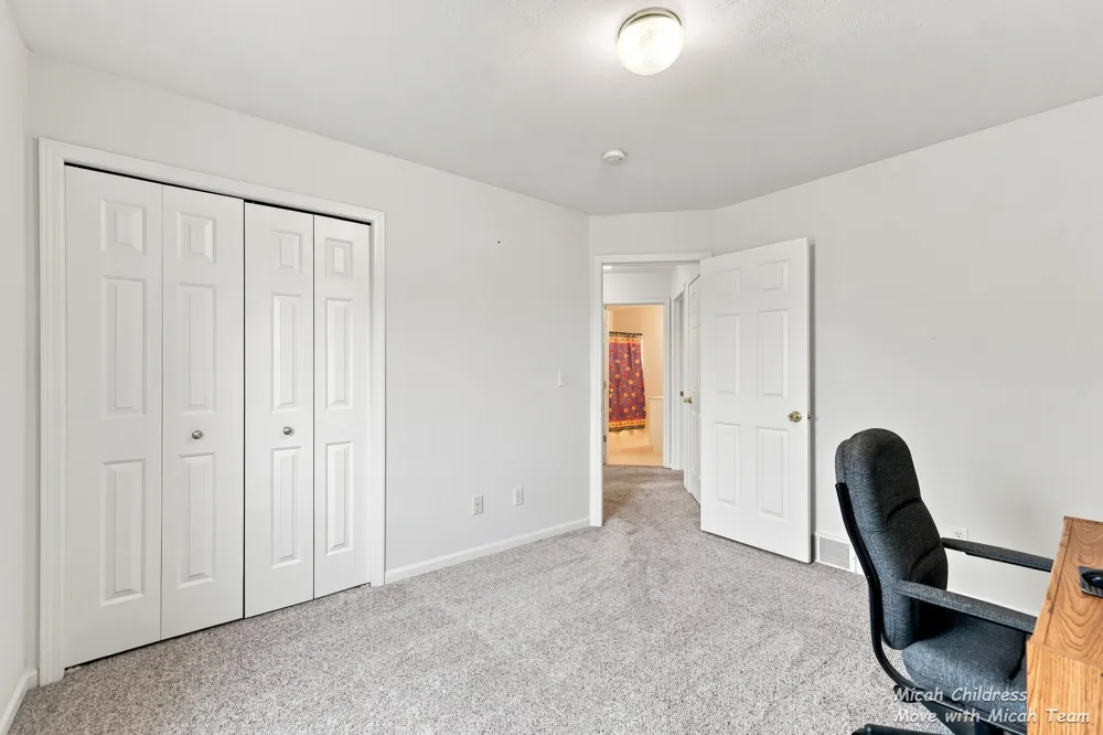2700 Cape Coral Drive SW Wyoming, MI 49418