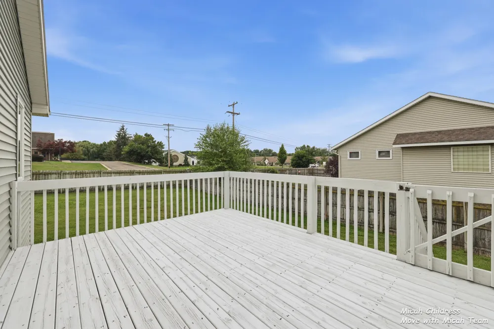 2700 Cape Coral Drive SW Wyoming, MI 49418