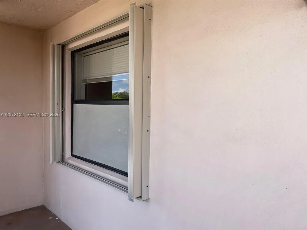 2711 NW 104th Ave #404 Sunrise, FL 33322