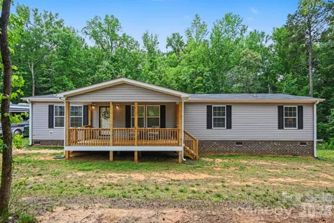 135 Elliot Drive