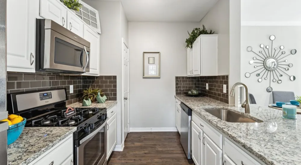 6201 Chapel Hill Boulevard #914 Plano, TX 75093