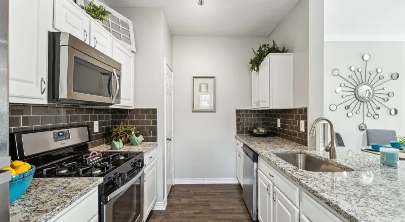 6201 Chapel Hill Boulevard #914 Plano, TX 75093