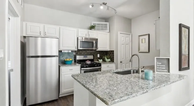 6201 Chapel Hill Boulevard #914 Plano, TX 75093