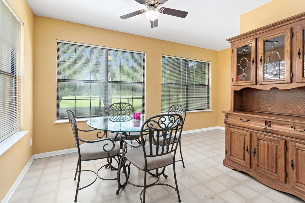 806 E Wildwood Drive Village Mills, TX 77663