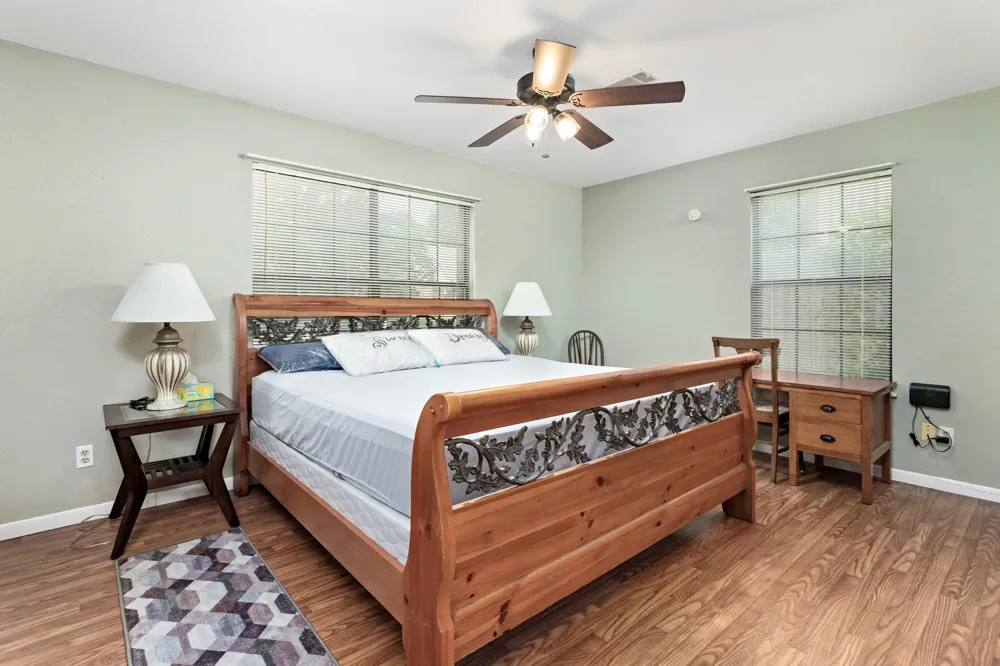806 E Wildwood Drive Village Mills, TX 77663