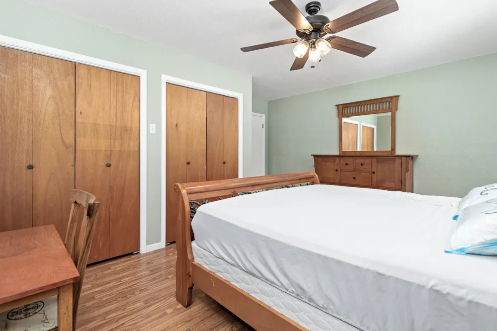 806 E Wildwood Drive Village Mills, TX 77663