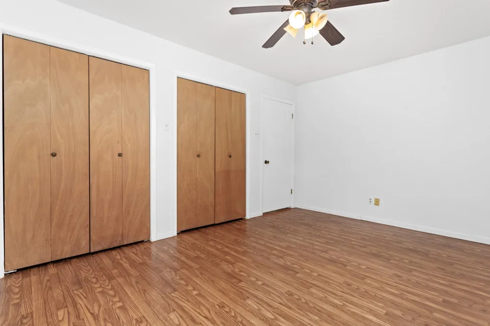 806 E Wildwood Drive Village Mills, TX 77663