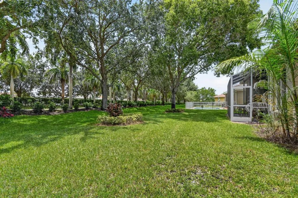 9574 LANTERN BAY CIRCLE West Palm Beach, FL 33411