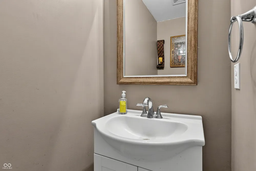 15108 Royal Grove Drive Noblesville, IN 46060