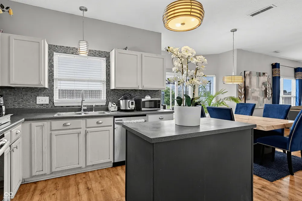 15108 Royal Grove Drive Noblesville, IN 46060