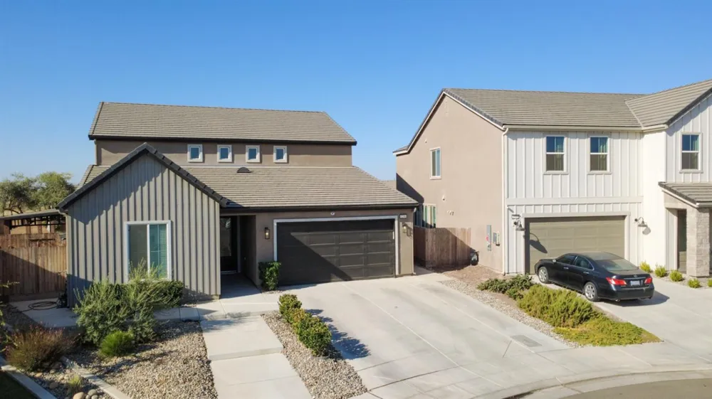 1240 Atlantica Drive S Madera, CA 93636