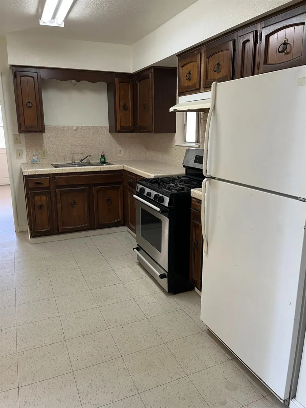 28686 Avenue 13 1/2 Madera, CA 93638