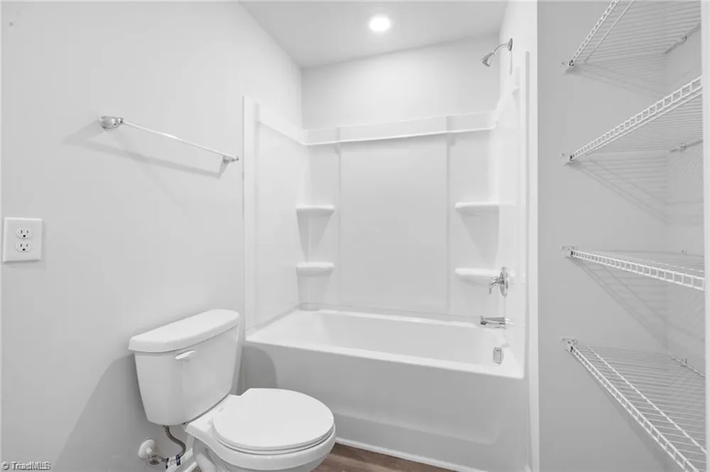 1096 University Drive #C1 Burlington, NC 27215